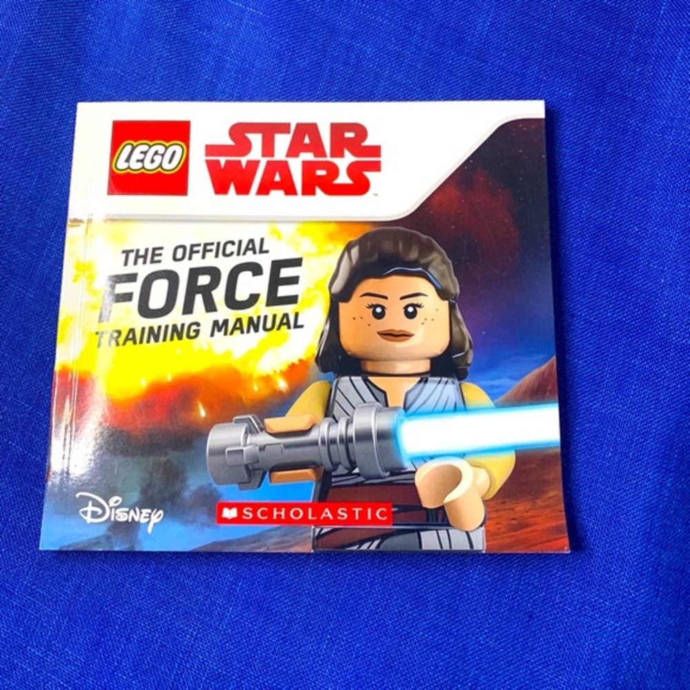 LEGO Star Wars The Official Force Training Manual (2018, PB)